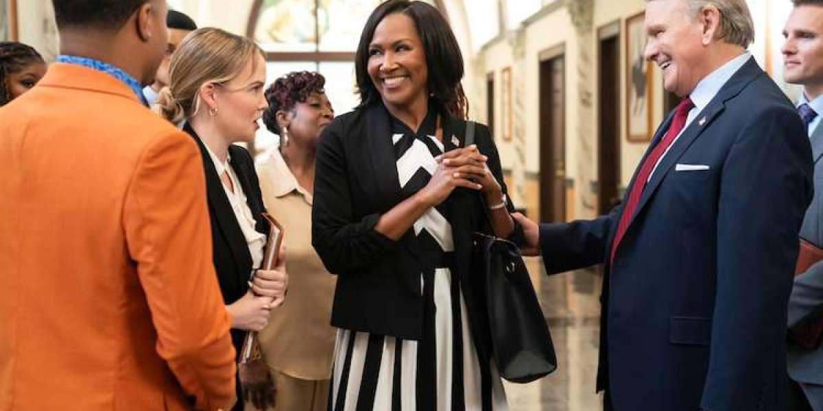 Antoinette’s Political Rise – Power, Strategy & Drama