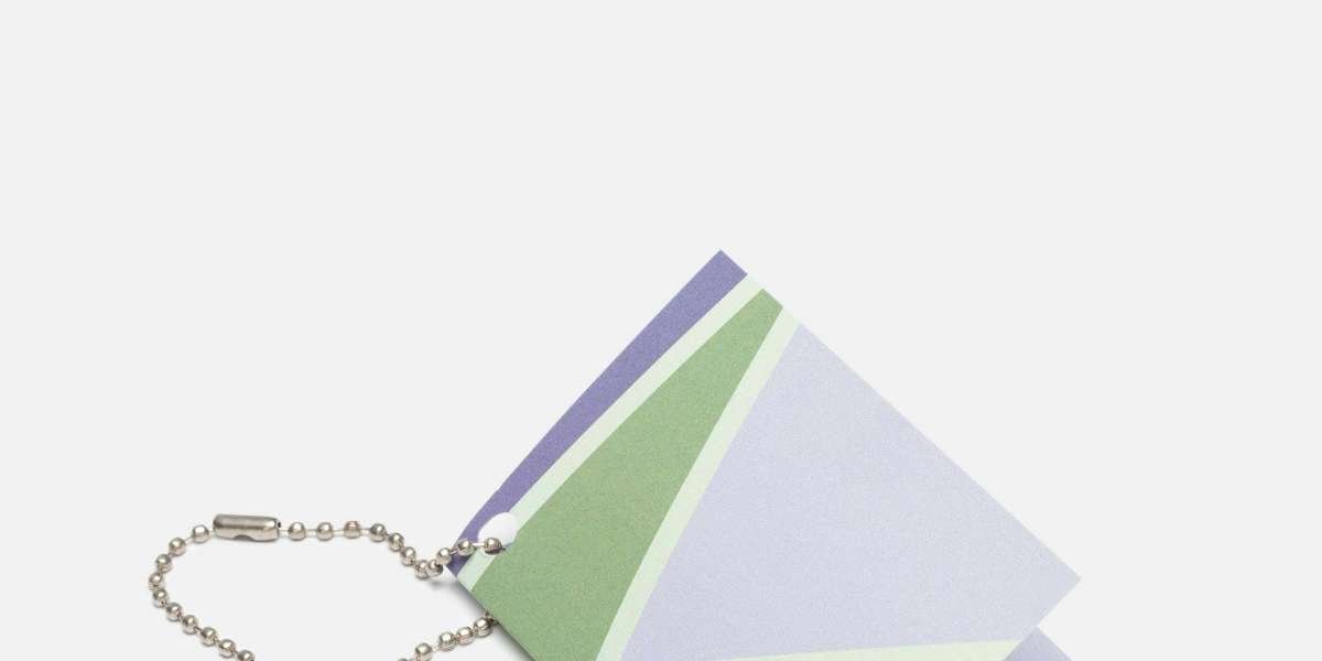 Trendy Custom Folded Hang Tags That Elevate Brand Style