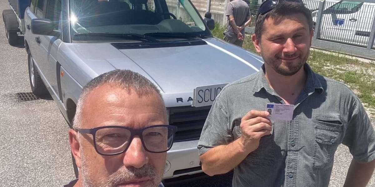 15 Up-And-Coming Buy European Driving License Online Bloggers You Need To Check Out