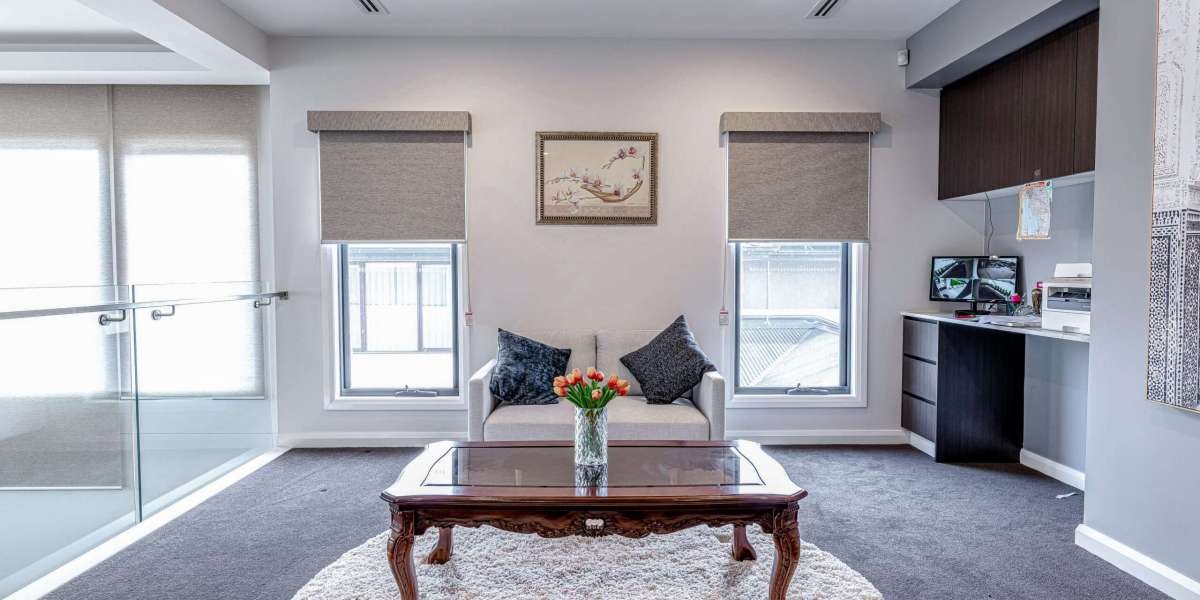 Enhance Window Style and Comfort with Roller Blinds