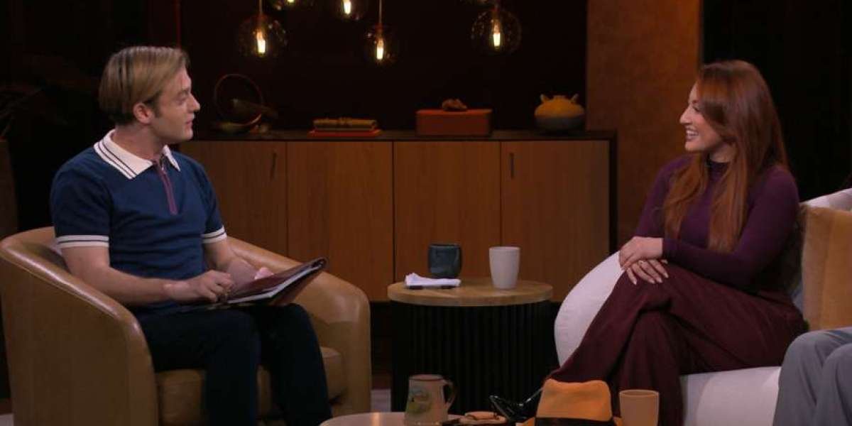 Spirit Messages Series – Tyler Henry’s Live Readings