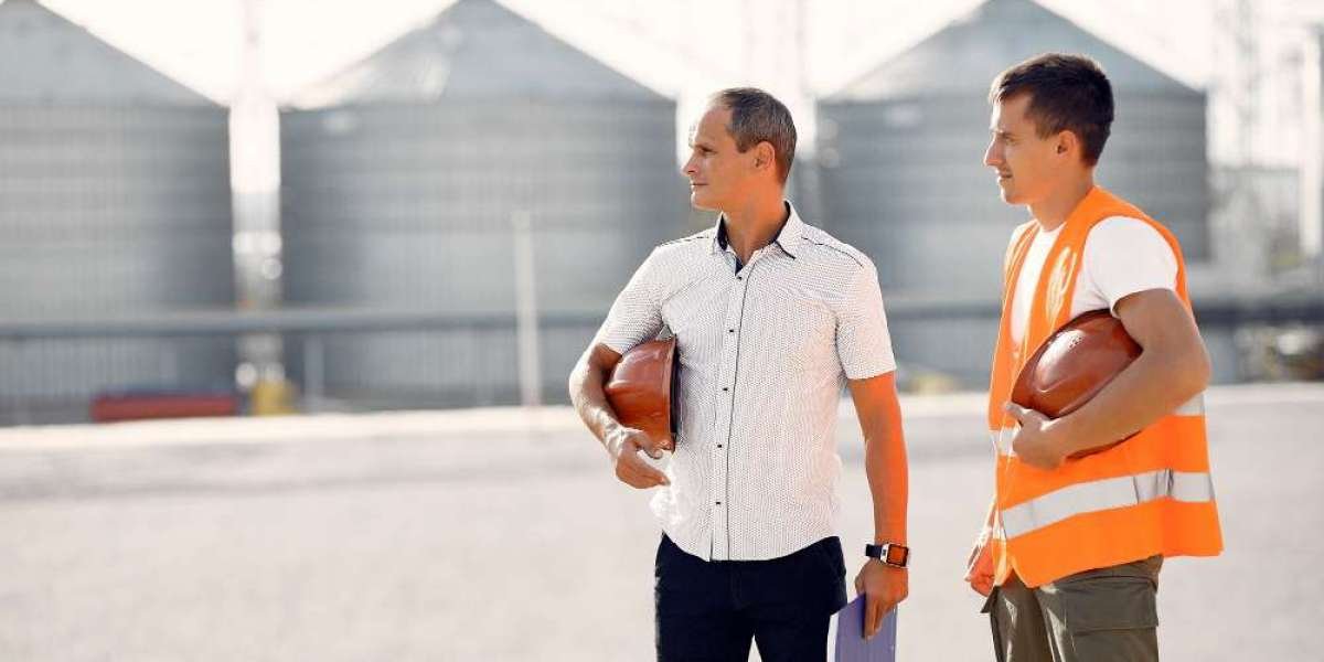 Why Hiring an Orange County Commercial Contractor Saves Time & Budget